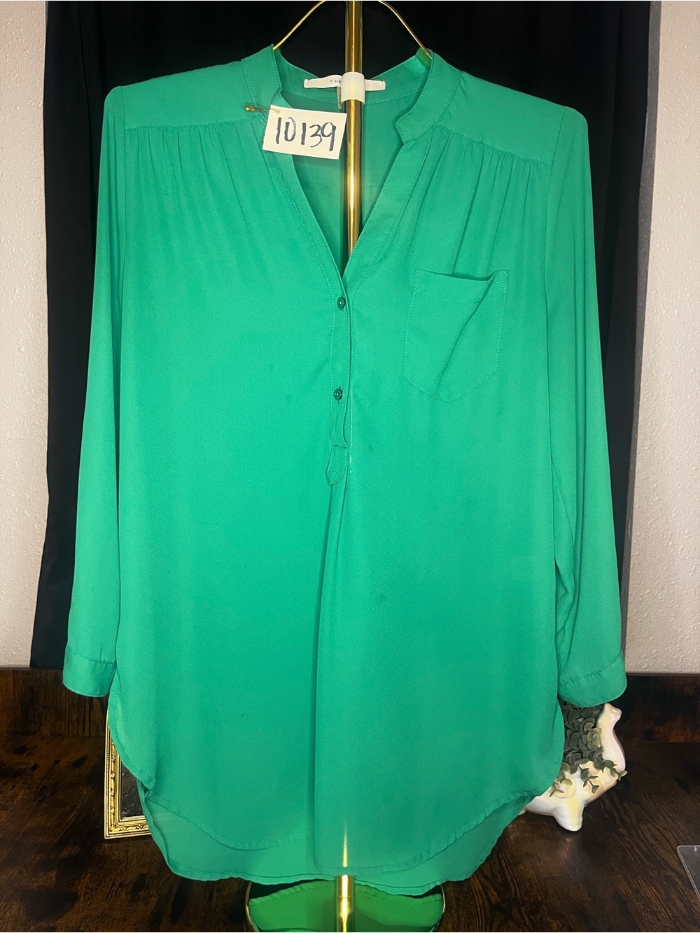 Hawthorn Emerald Green Flowy Blouse Size Large